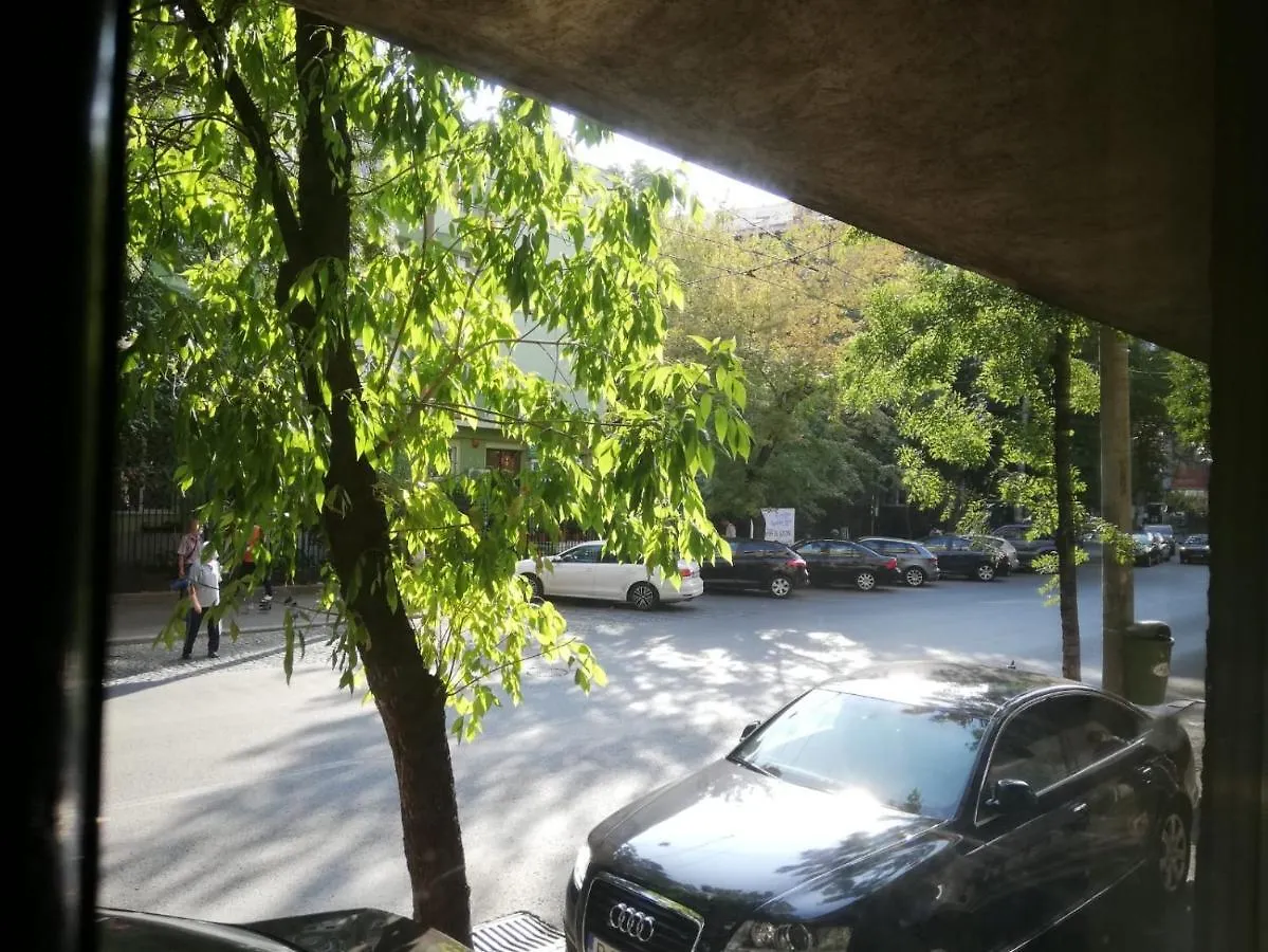 Central Bucureşti 0*,  România
